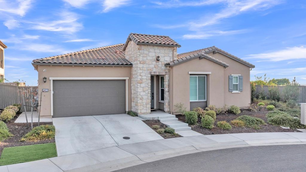 Photo of 14820 Sun Peak Drive, Folsom, CA 95630 (MLS # 225126293)