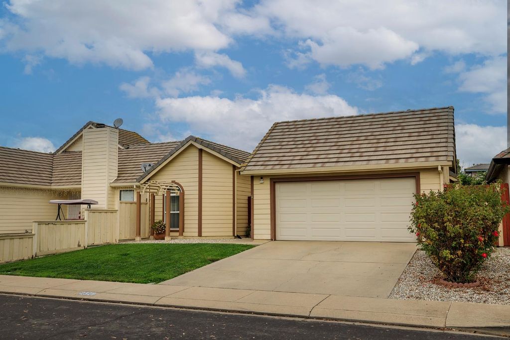 Photo of 2329 Orchard View Cir, Modesto, CA 95355 (MLS # 225143259)