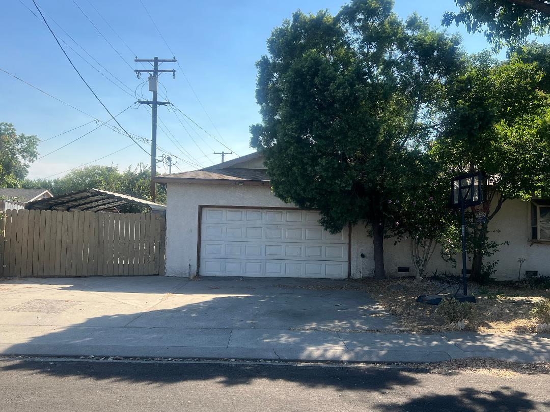 2304 Coston