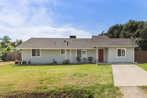 1574 5th Avenue Olivehurst CA 95961