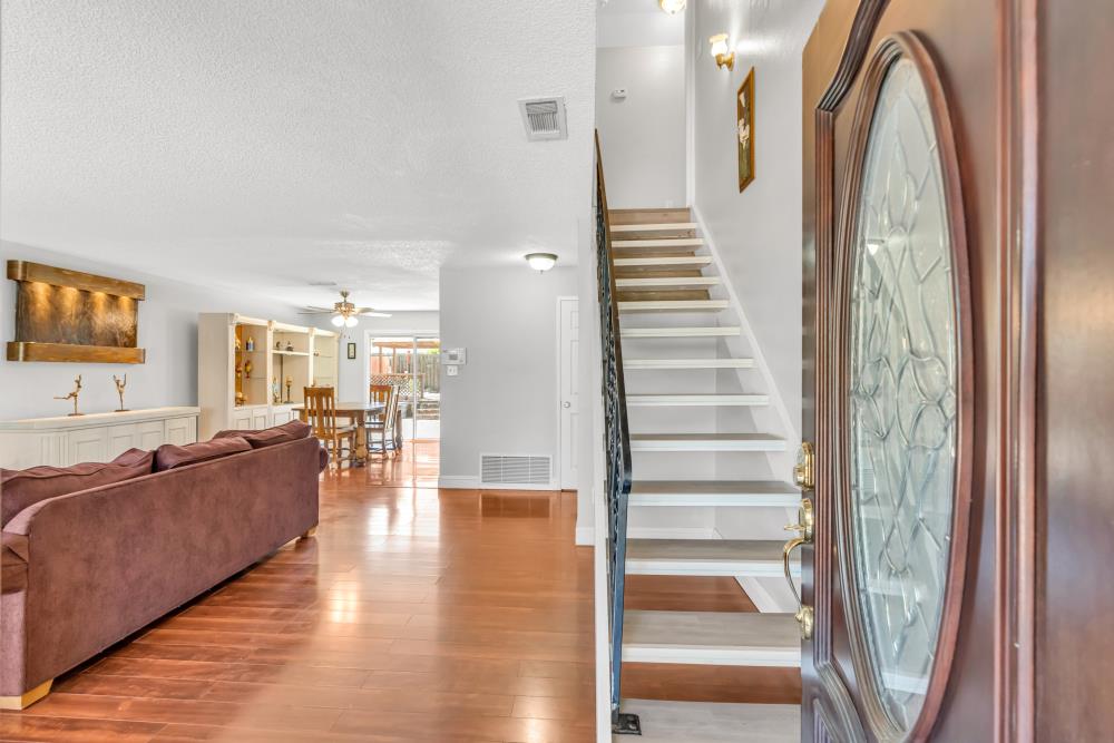 9016 Kiefer Boulevard