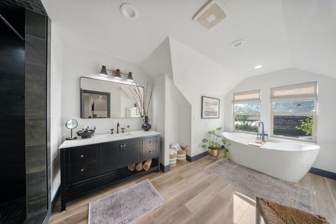 530 MYRTLE Avenue Modesto CA 95350