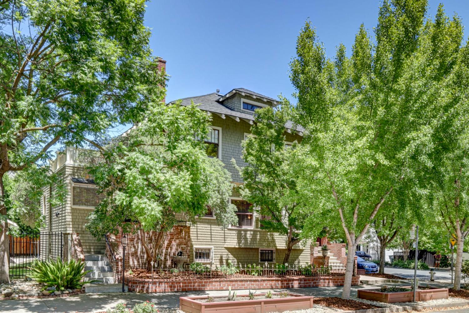 2531 H Street