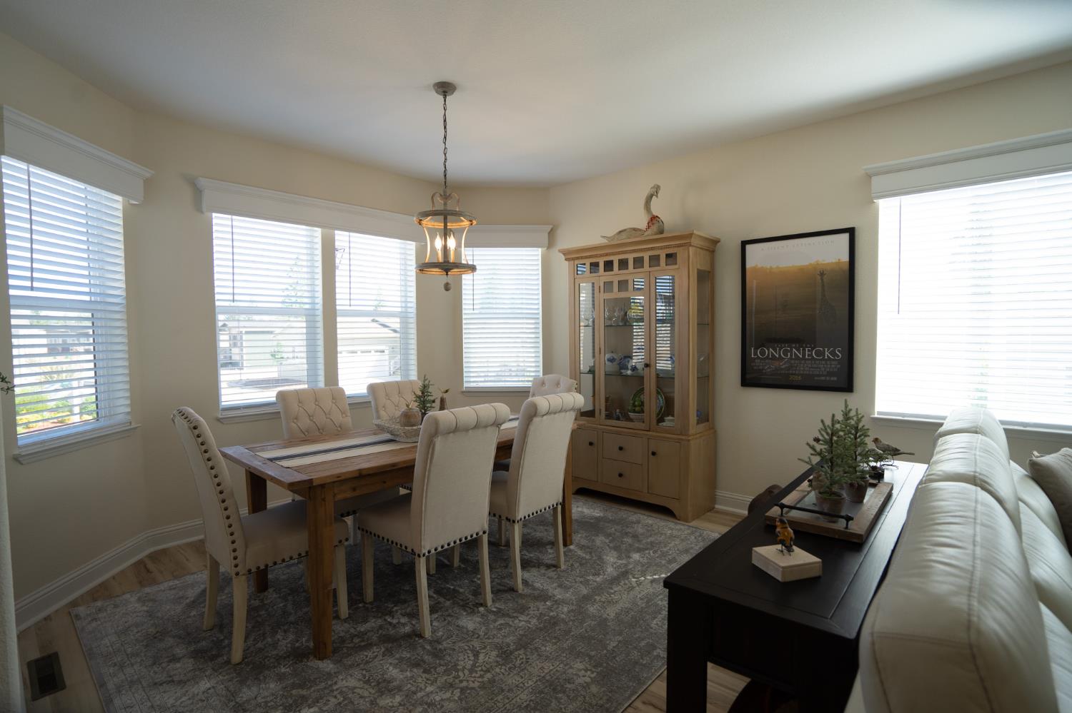 10154 10154 Heritage Oaks Dr.