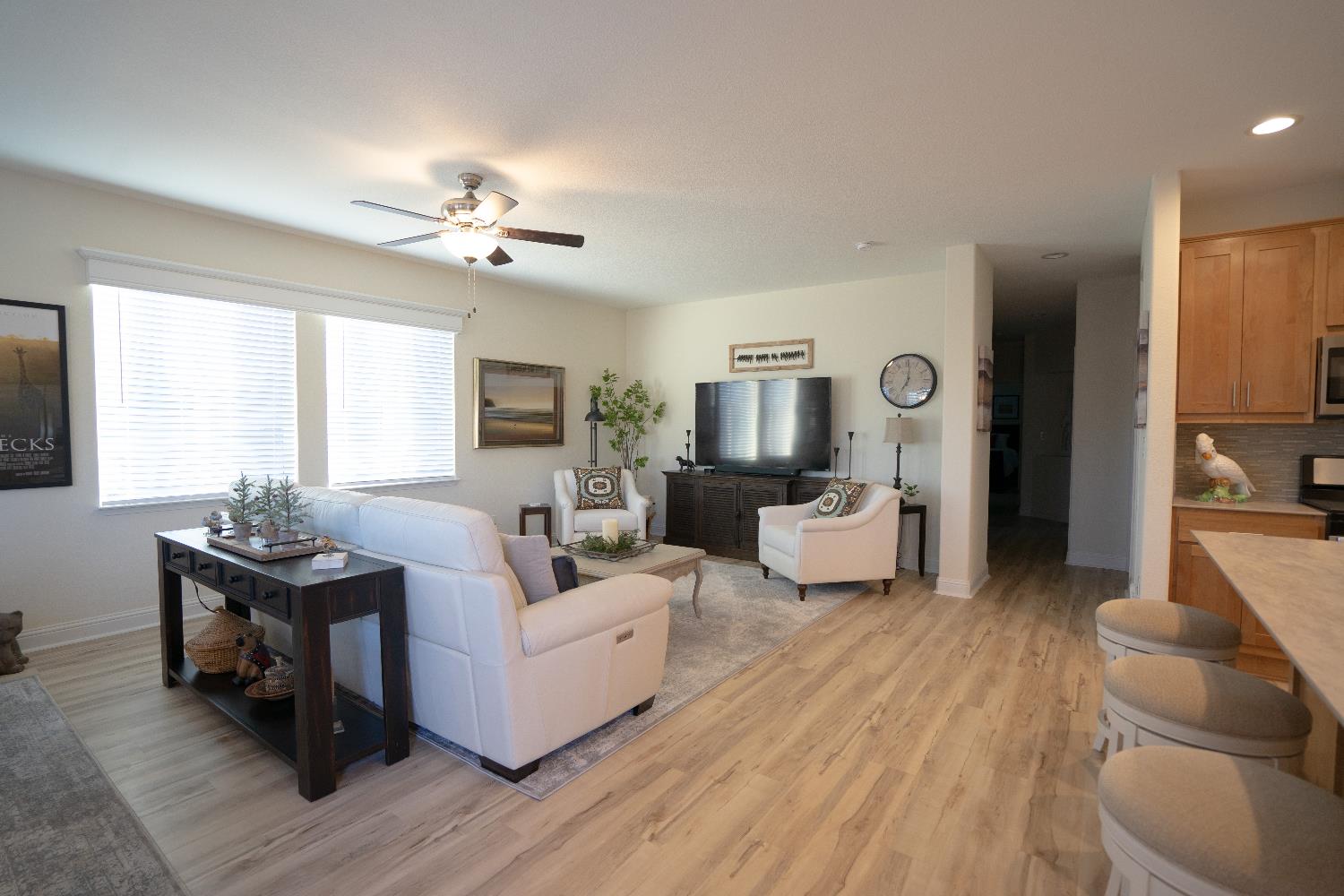 10154 10154 Heritage Oaks Dr.
