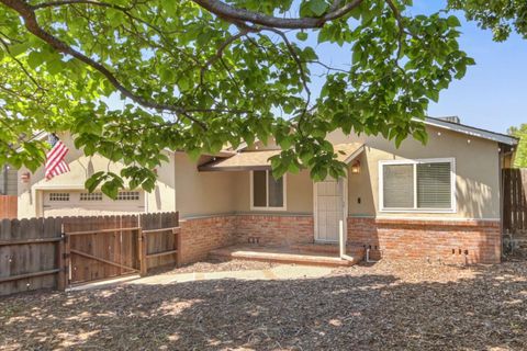 8733 Oak Avenue Orangevale CA 95662