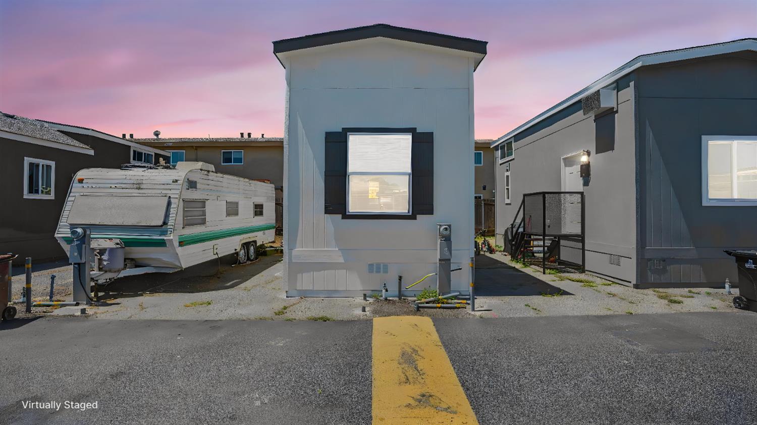 2425 Church Lane 8