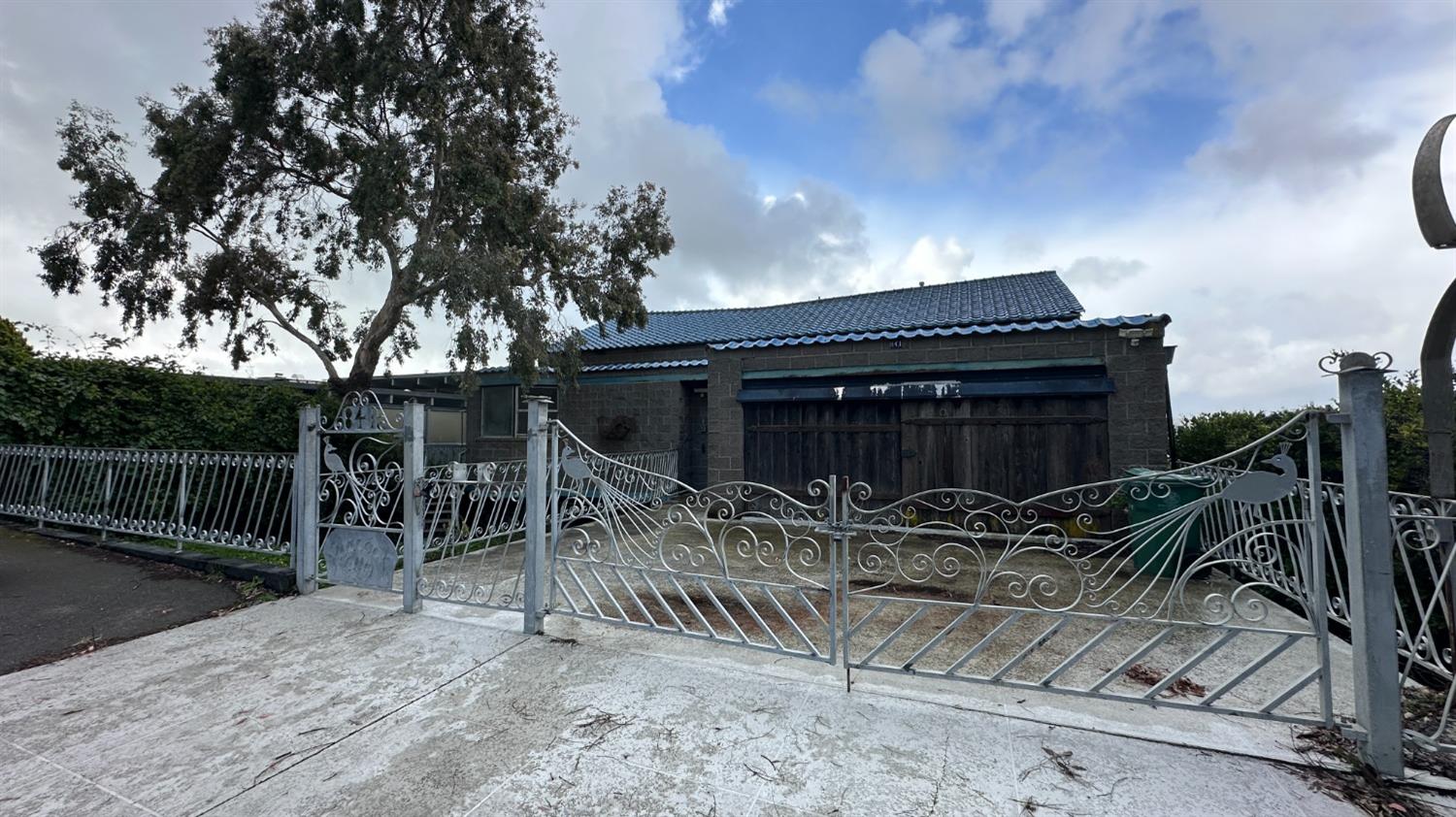 Listing image 1