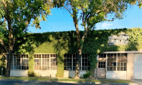 1106 G Street Modesto CA 95354