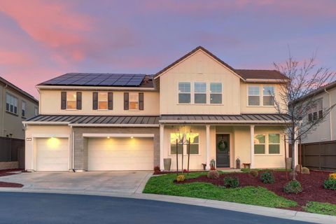 810 Fallen Log Court Rocklin CA 95765