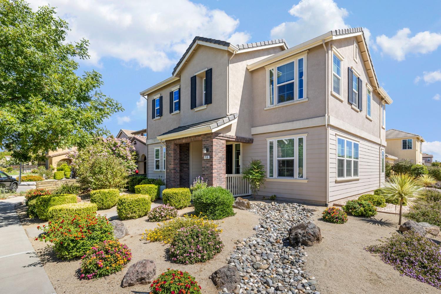 2536 Webster Court