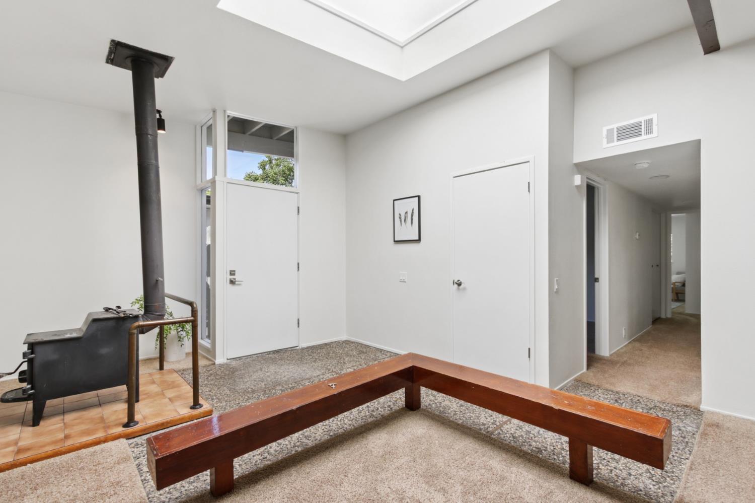 212 Luz Place