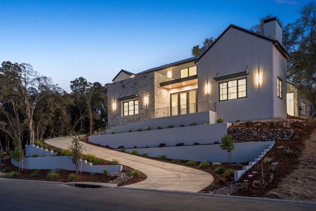 Photo of 4160 Raphael Drive, El Dorado Hills, CA 95762 (MLS # 225129104)