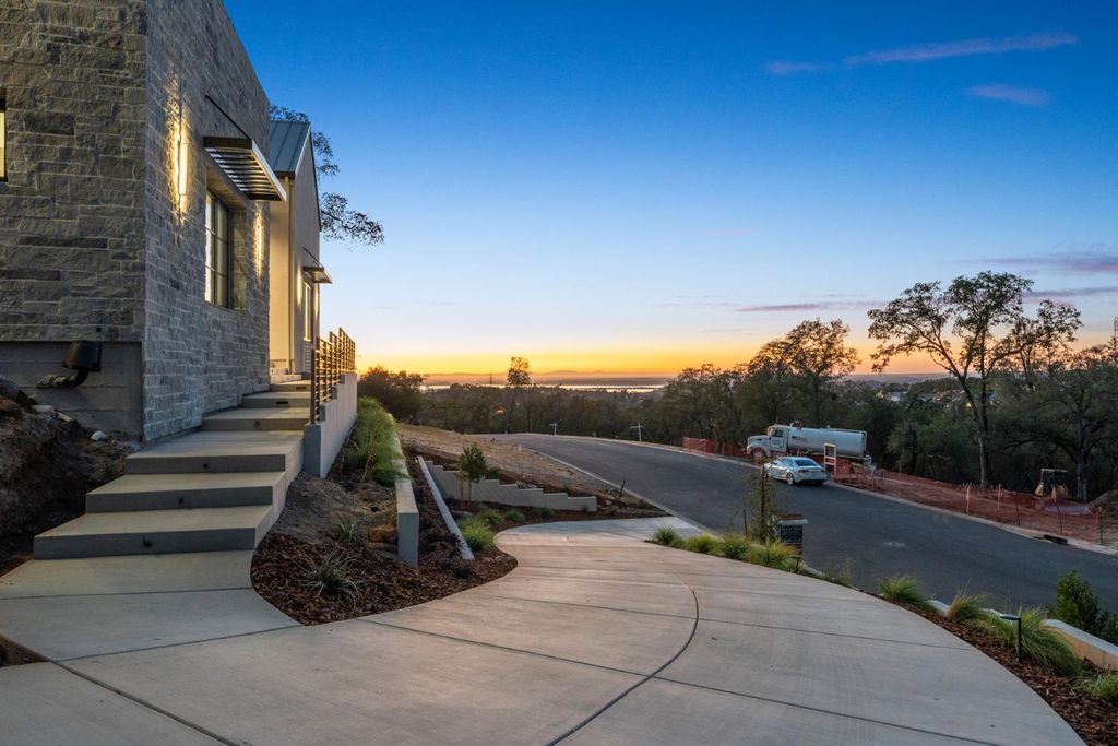Photo of 4160 Raphael Drive, El Dorado Hills, CA 95762 (MLS # 225129104)