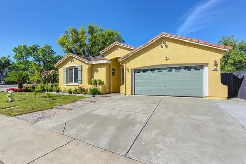 MLS: 225050351