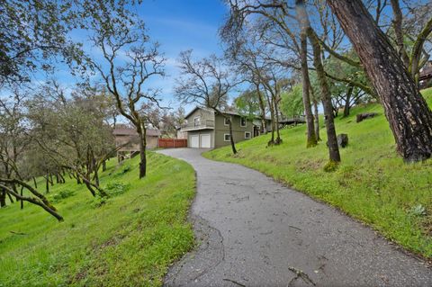 11203 Welty Lane, Auburn, CA 95603 - MLS#: 225030689