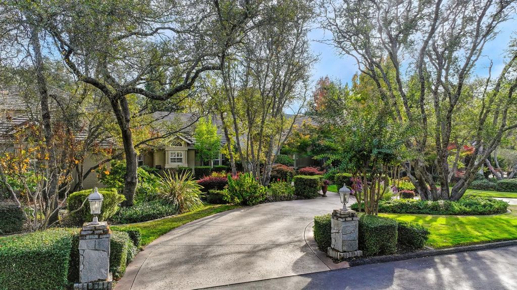 Photo of 5804 Saint Francis Court, Loomis, CA 95650 (MLS # 225141064)