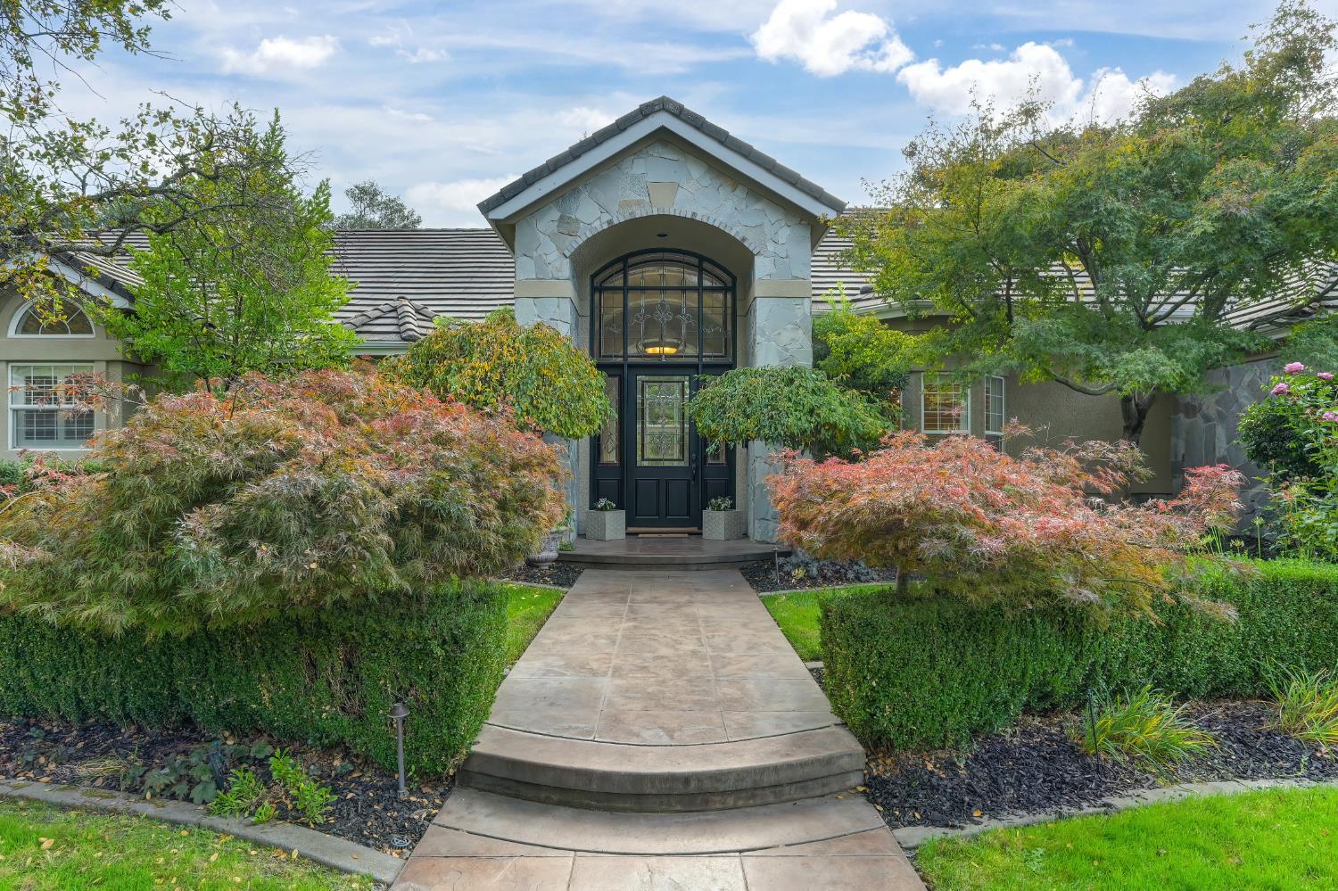 5804 Saint Francis Court