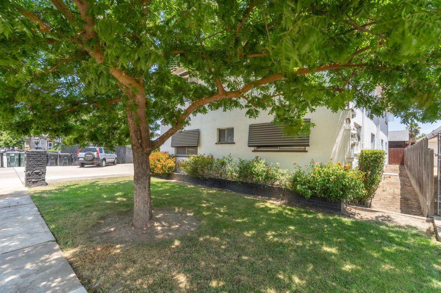 219 S 2nd Avenue