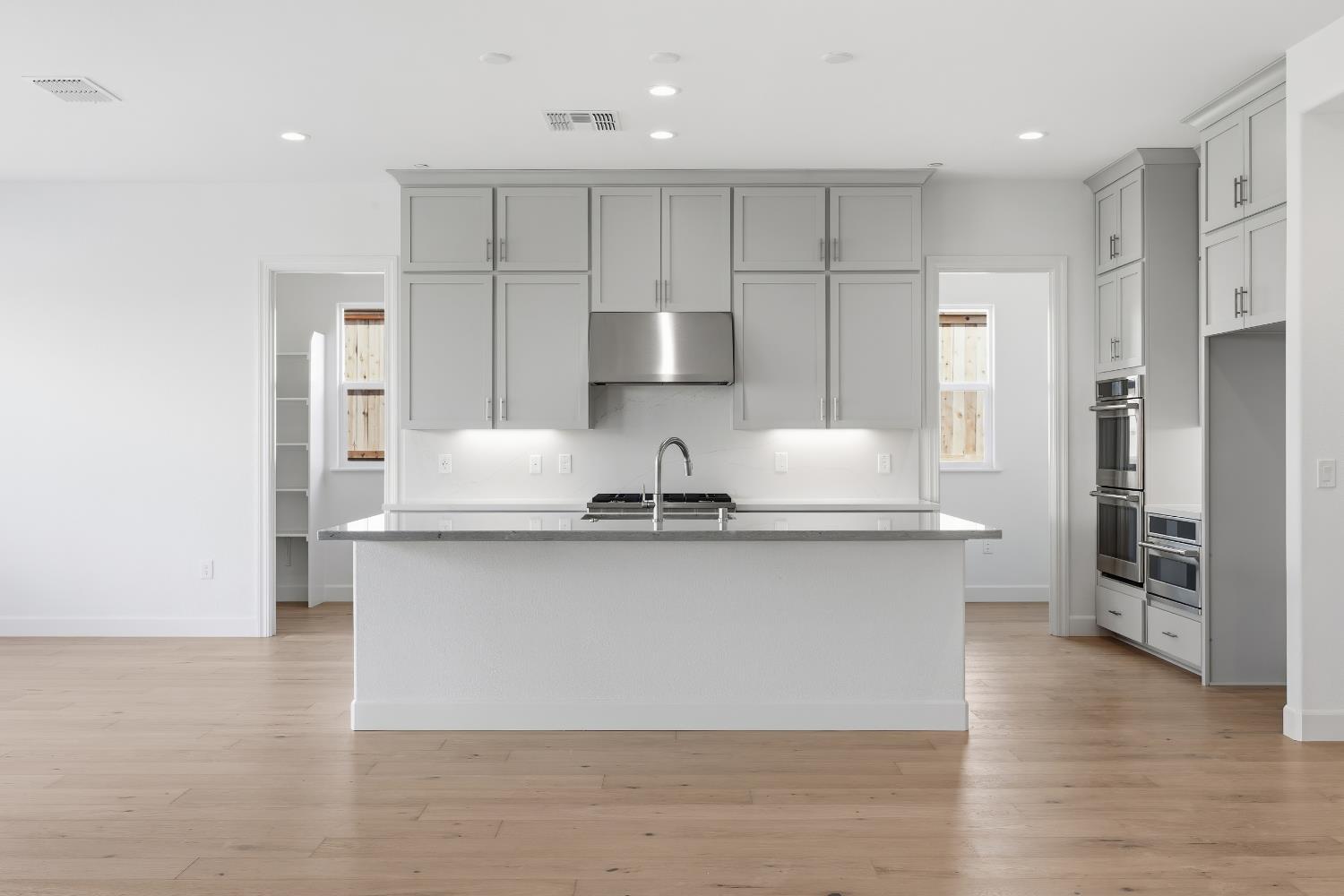 4534 Dewey Oak Circle