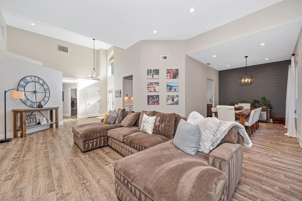 11075 Sunrise Ridge Circle