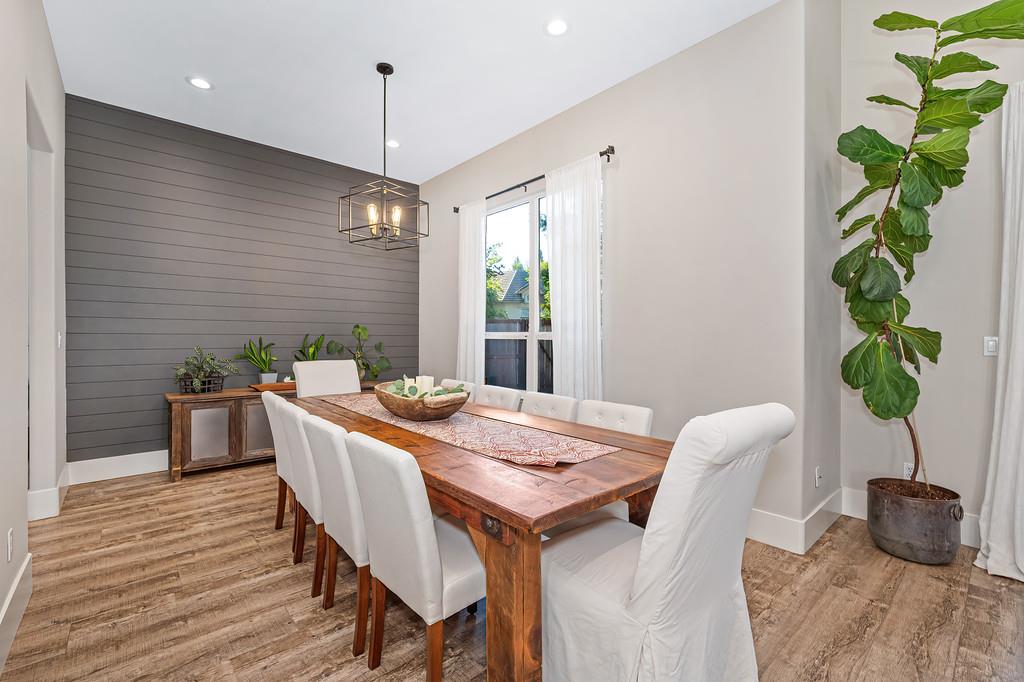 11075 Sunrise Ridge Circle