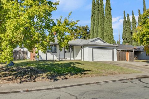 7620 18th Street Sacramento CA 95832