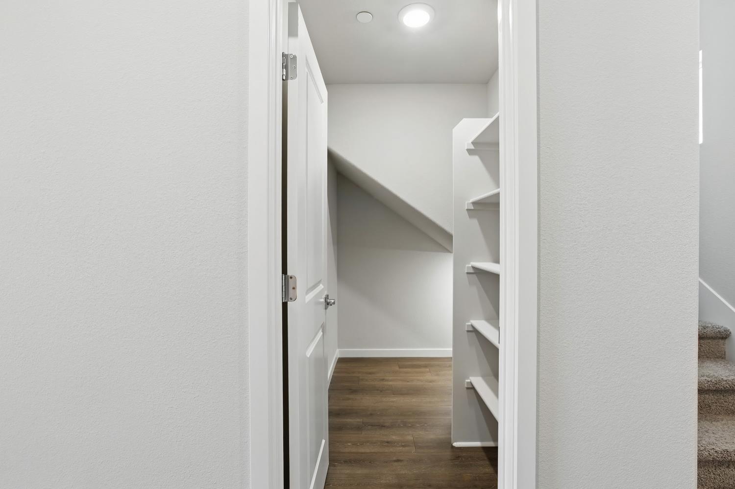 8240 Morning Star Way