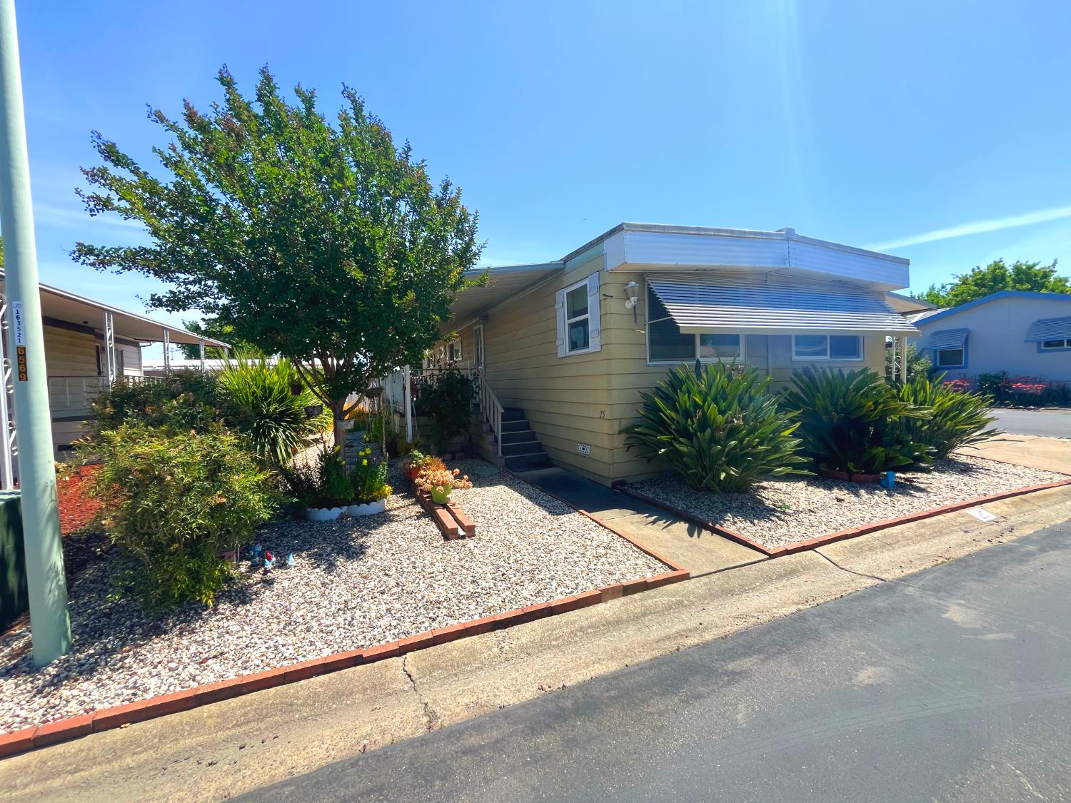8665 Florin Road 25