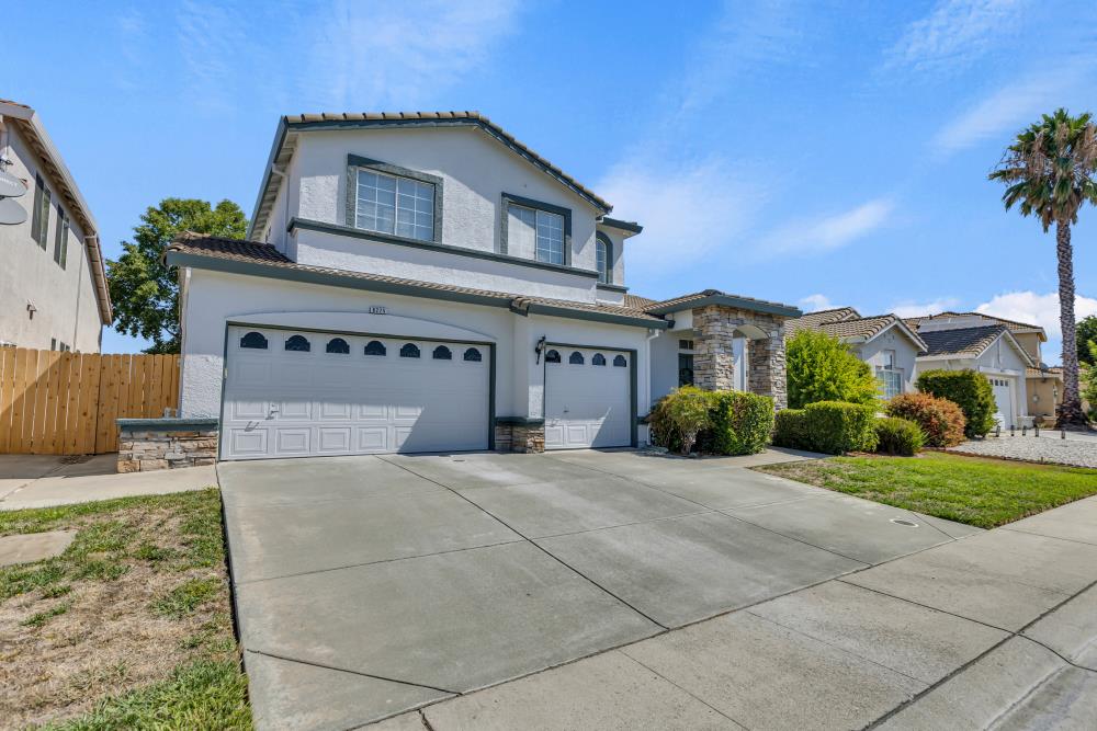 8225 Wooded Brook Drive