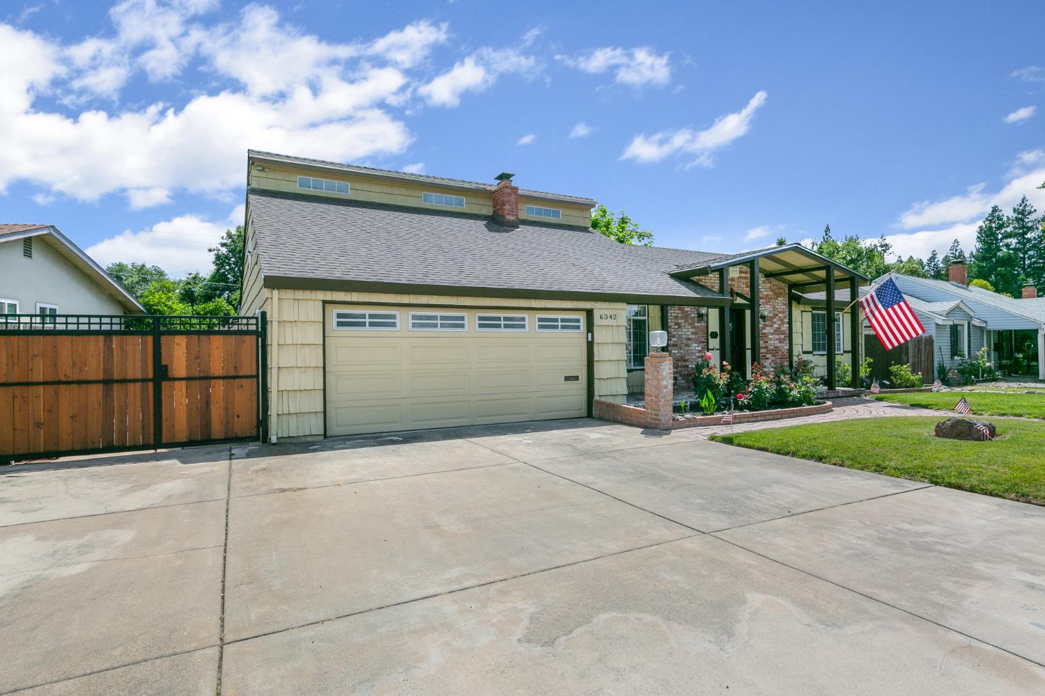 6342 Oakcreek Way