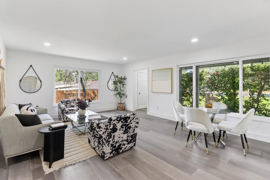 Photo of 8632 Sunset Avenue, Fair Oaks, CA 95628 (MLS # 226031728)