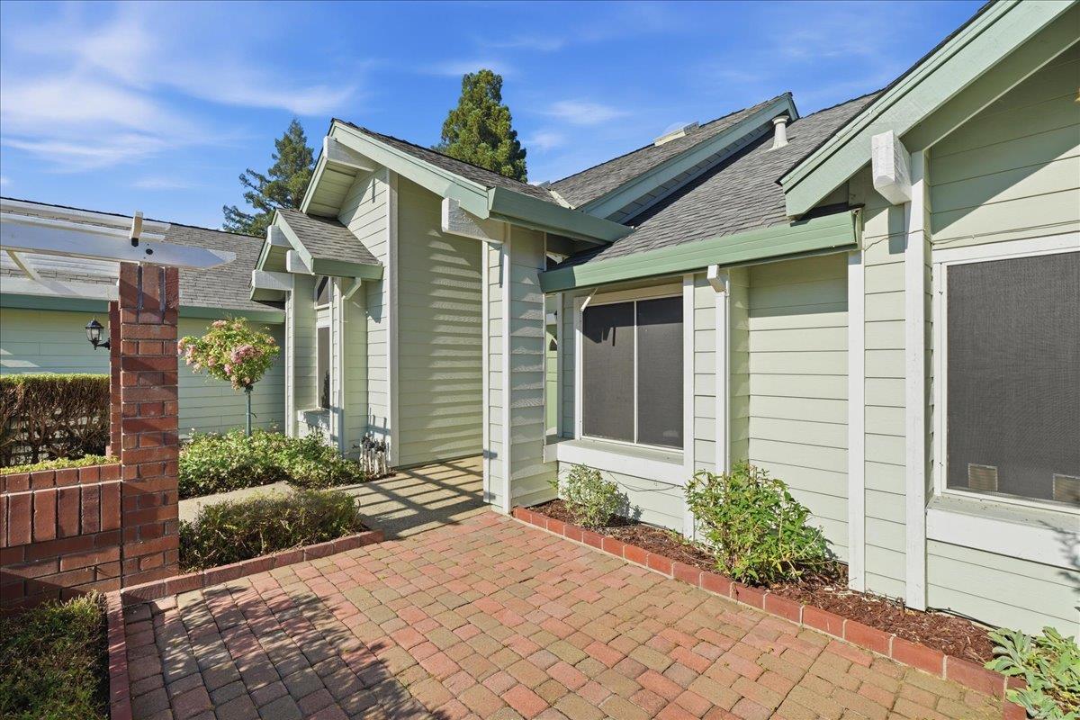 6000 Cowden Court