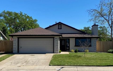 881 Spur Way Galt CA 95632