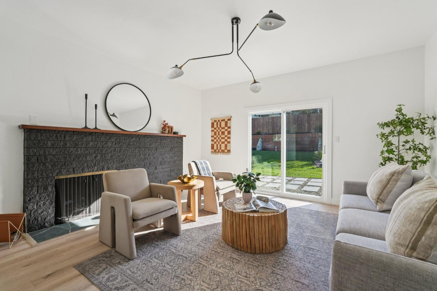 7204 Lynnbrook Court