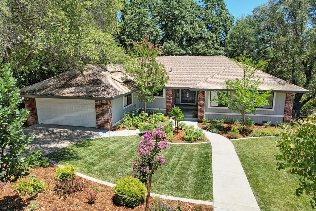 Photo of 2953 Oakleaf Drive, Cameron Park, CA 95682 (MLS # 225093949)