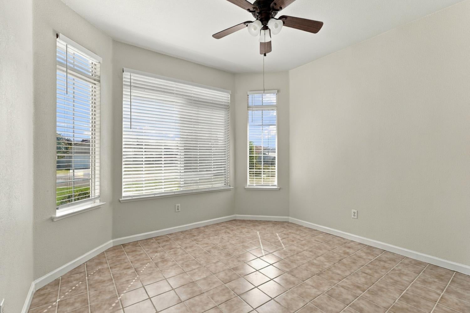 2537 Etcheverry Drive