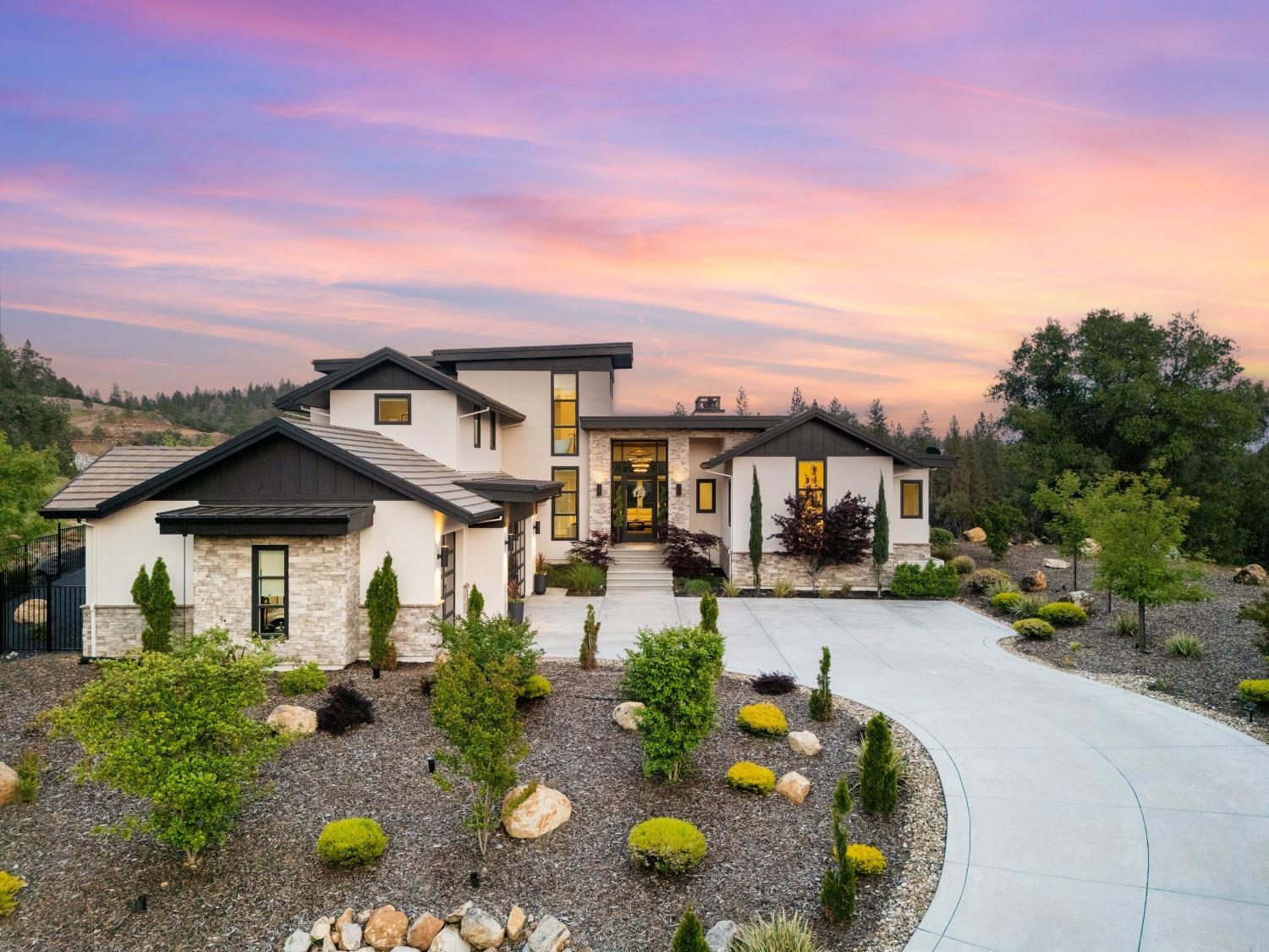 2056 Long View Drive