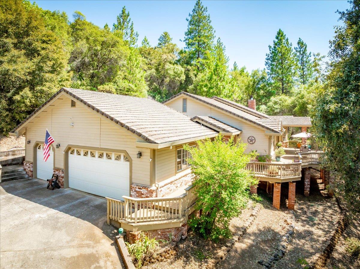 12446 Shadow Brook Court