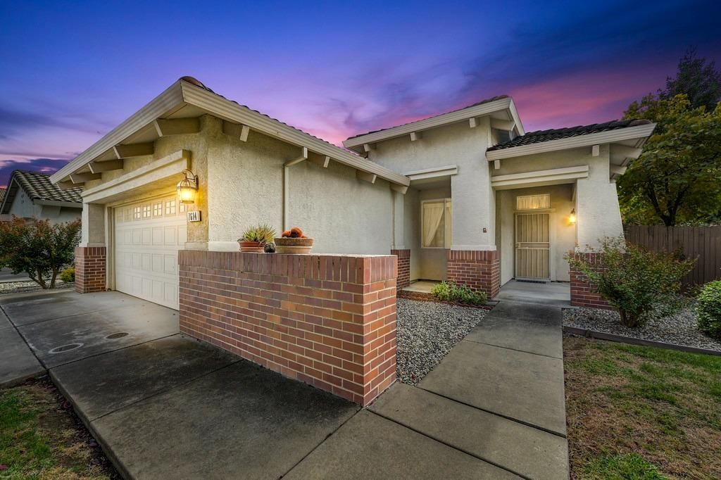Photo of 7614 Killdeer Way, Elk Grove, CA 95758 (MLS # 224120692)