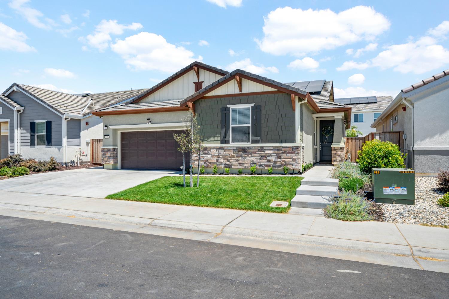 10169 Zane Way