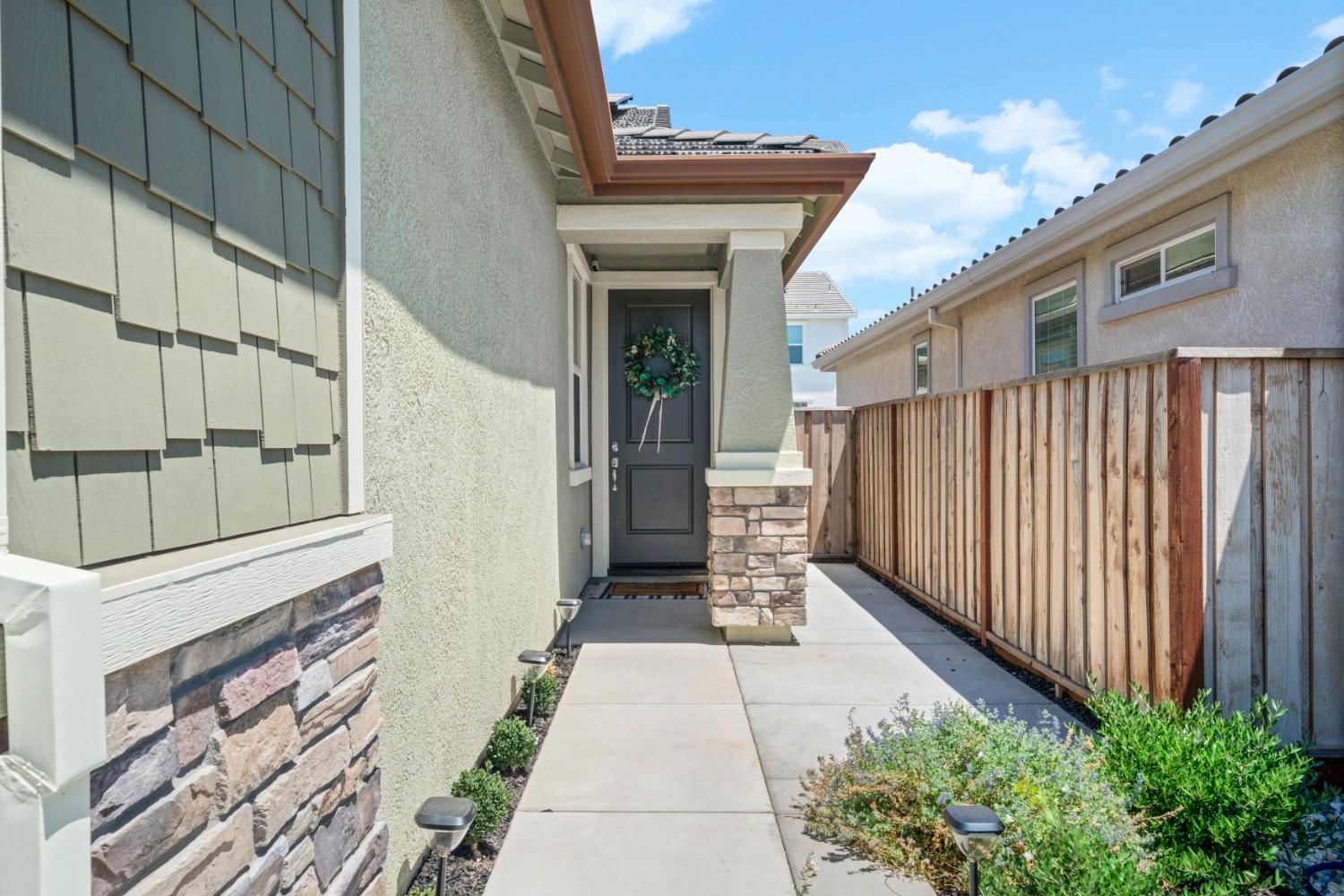 10169 Zane Way