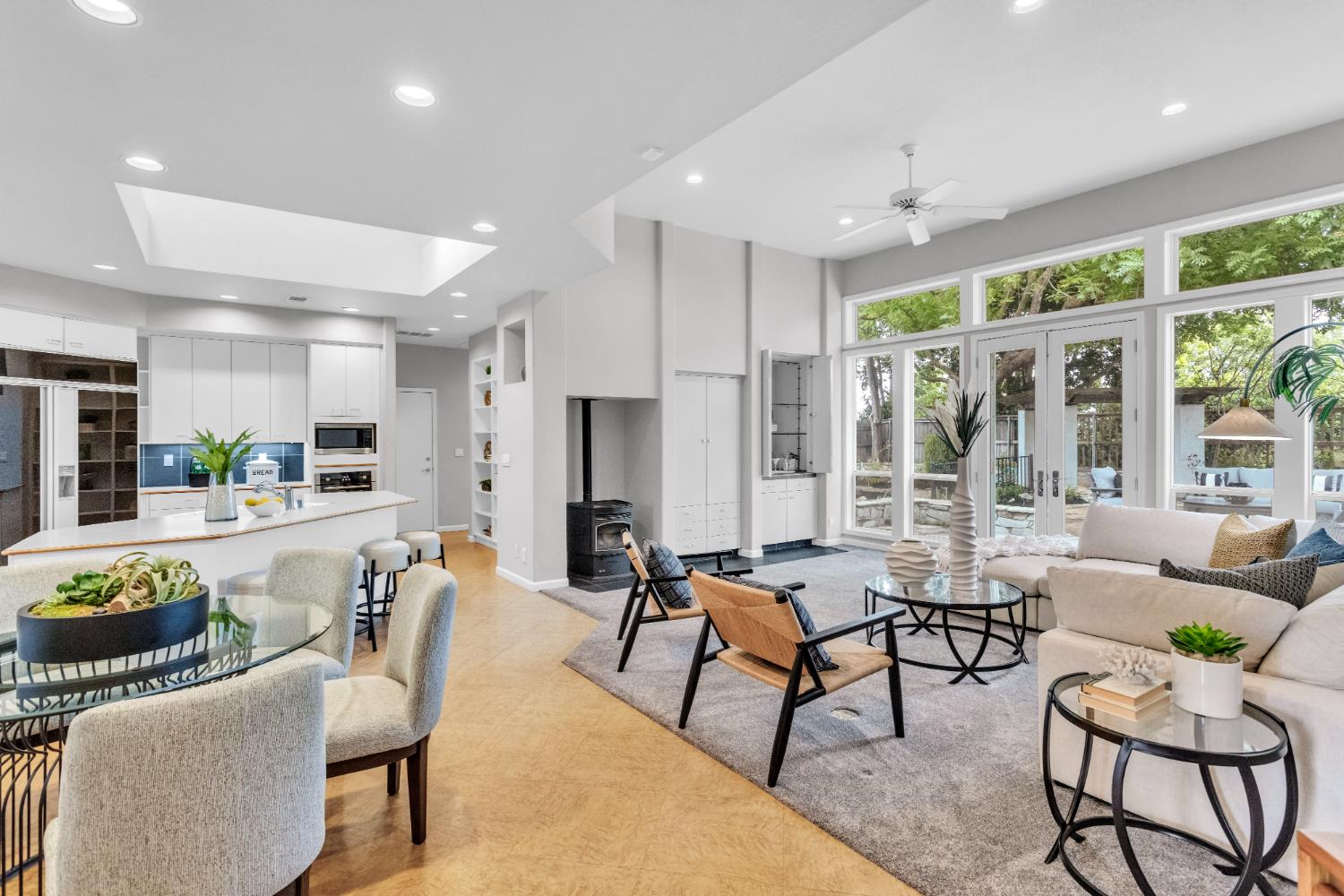 601 Mockingbird Place