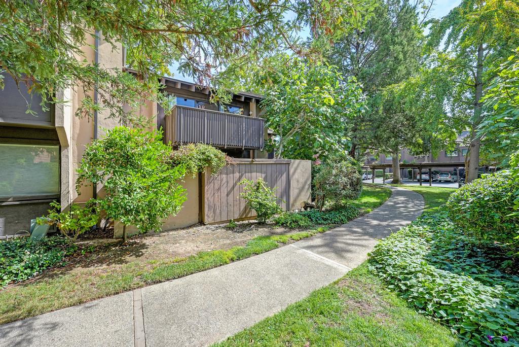 611 Woodside Sierra 3