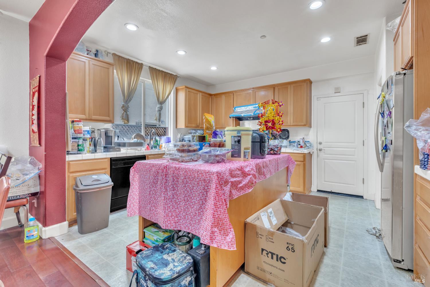 35 IRON HORSE Drive