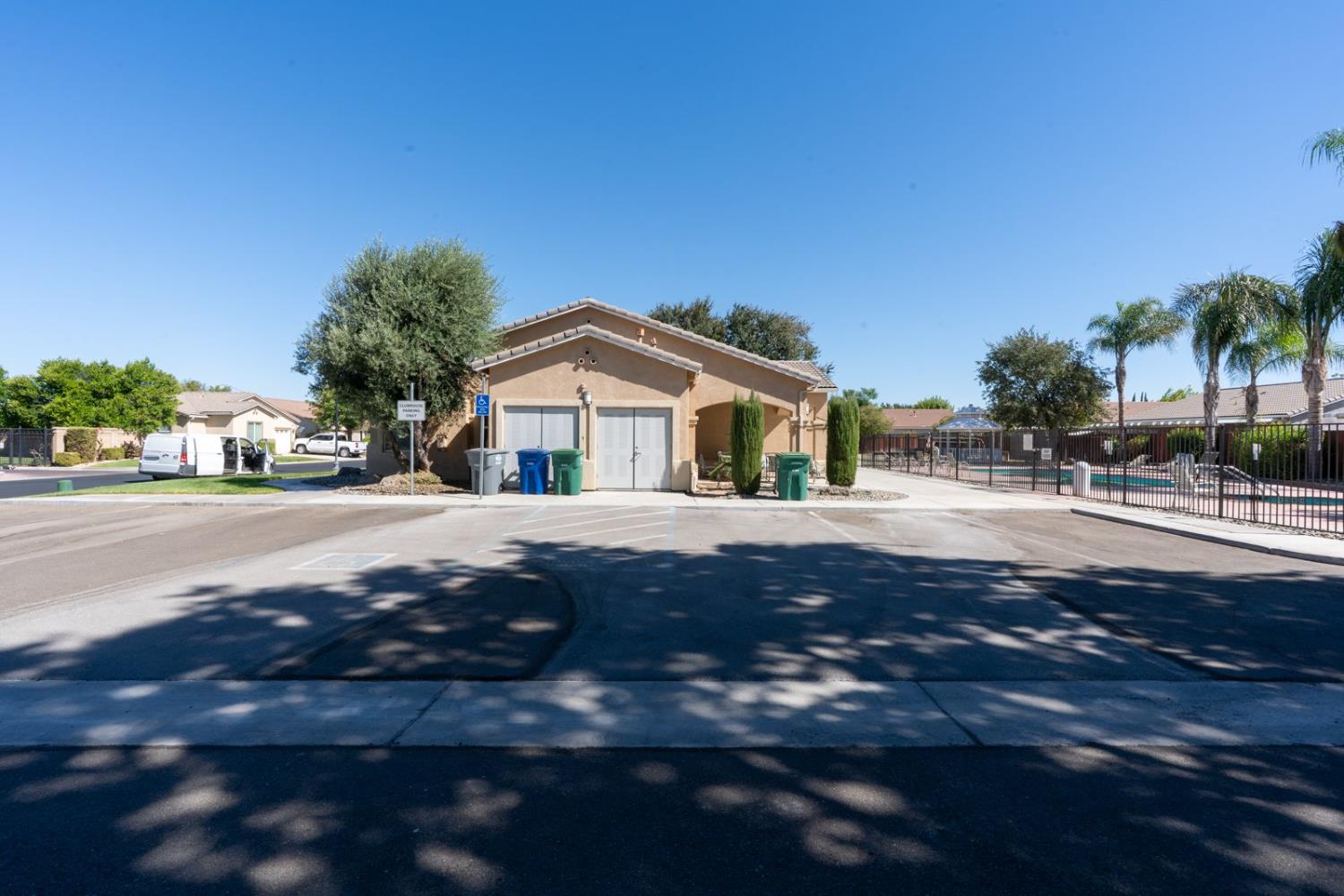 Los Banos, California 93635, United States, 2 Bedrooms Bedrooms, ,2 BathroomsBathrooms,Residential,Active,195201