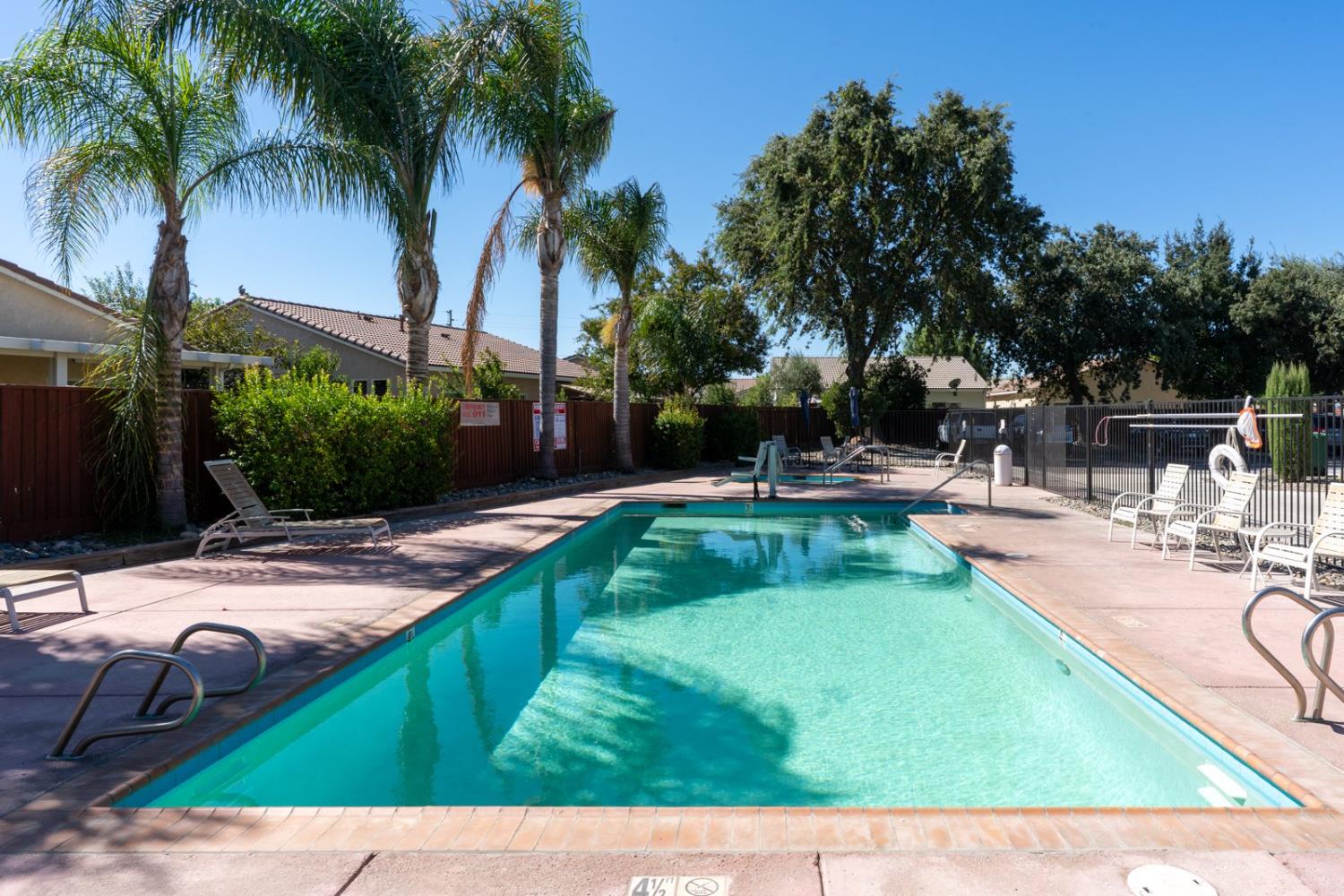 Los Banos, California 93635, United States, 2 Bedrooms Bedrooms, ,2 BathroomsBathrooms,Residential,Active,195201