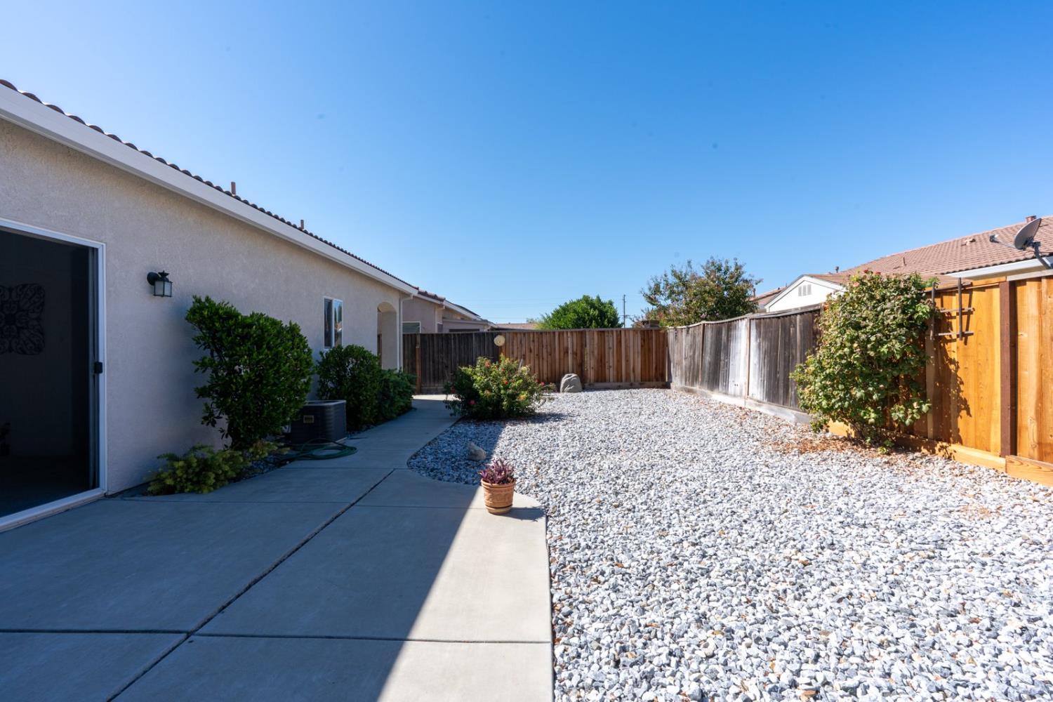 Los Banos, California 93635, United States, 2 Bedrooms Bedrooms, ,2 BathroomsBathrooms,Residential,Active,195201