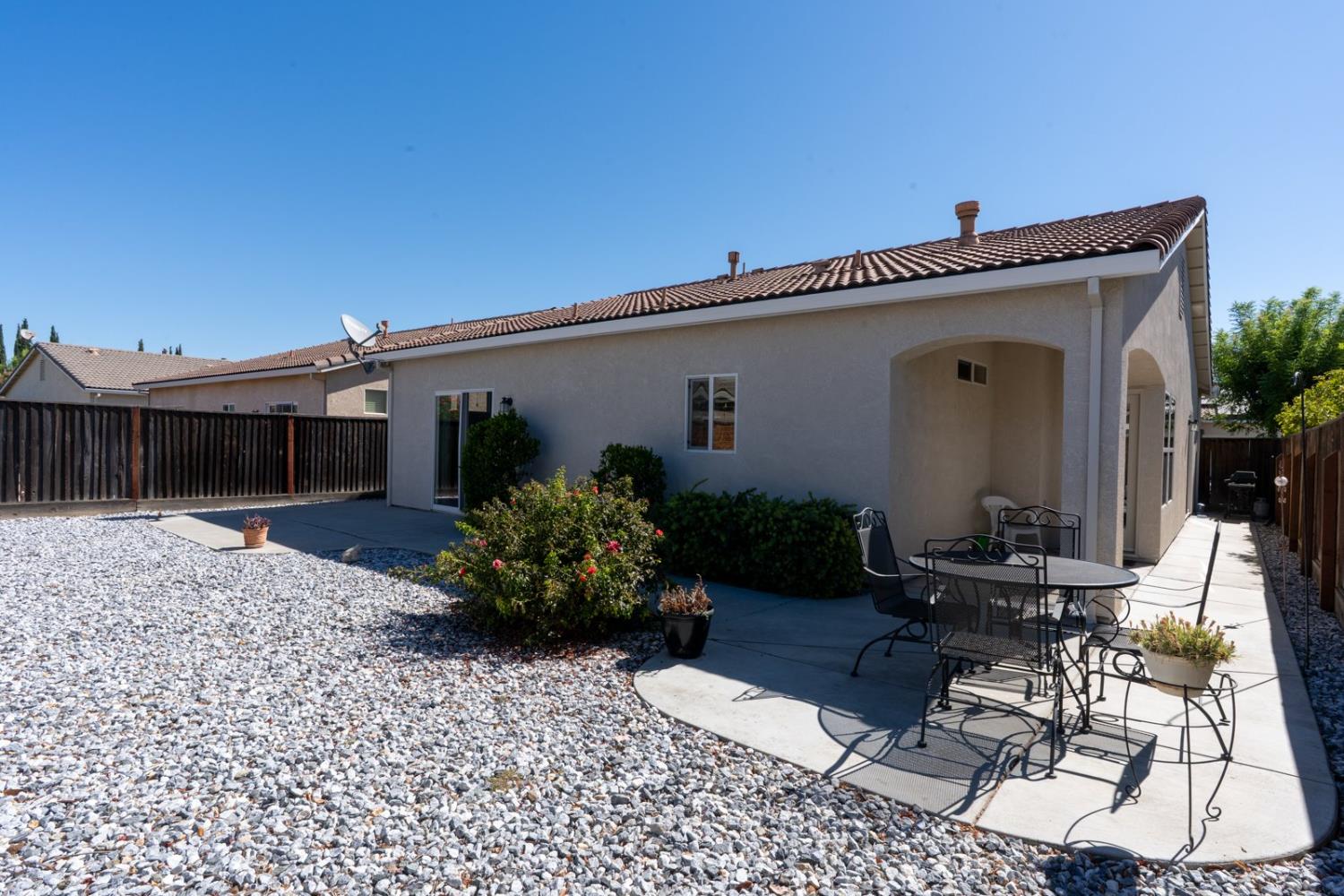 Los Banos, California 93635, United States, 2 Bedrooms Bedrooms, ,2 BathroomsBathrooms,Residential,Active,195201