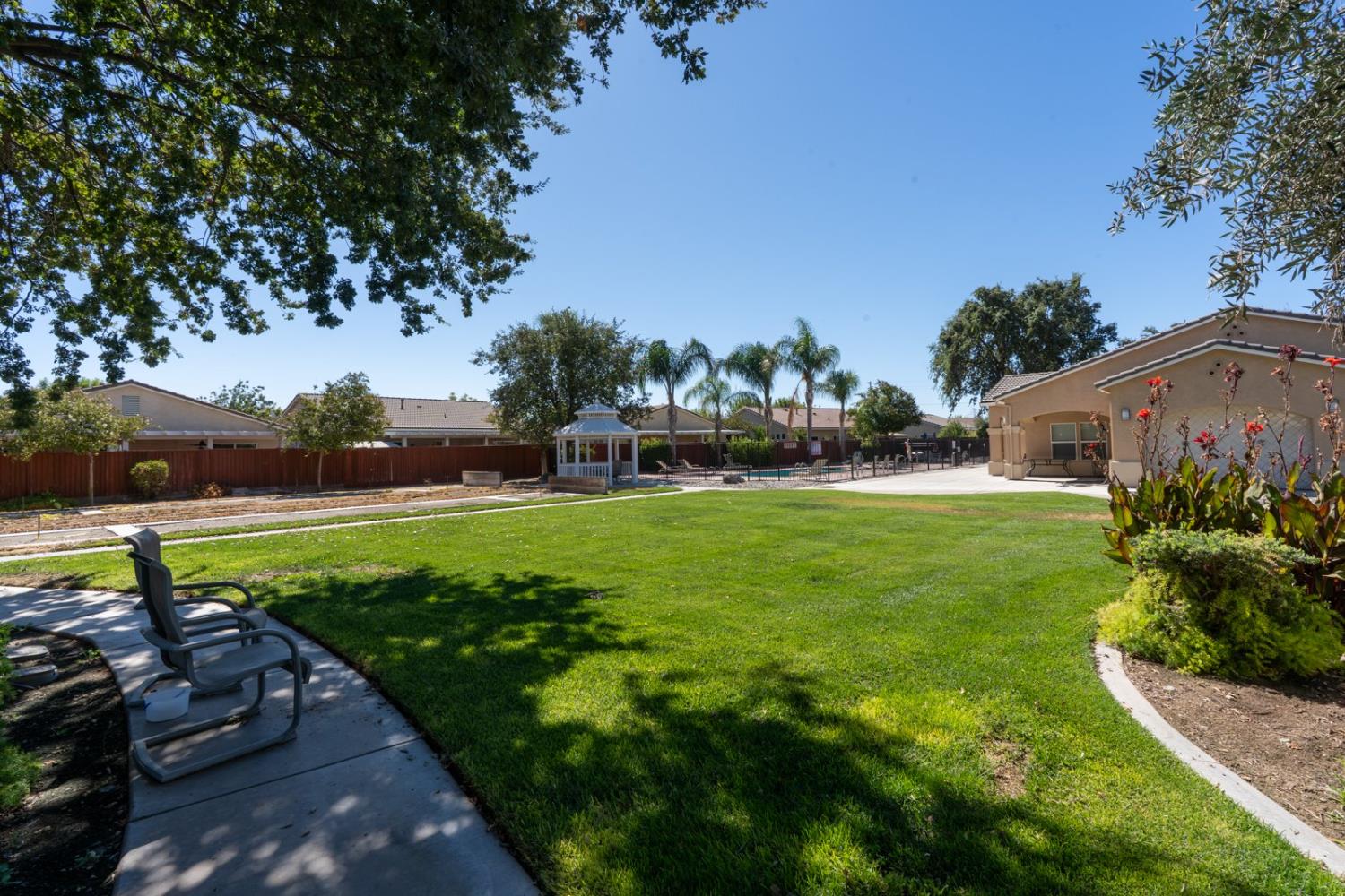 Los Banos, California 93635, United States, 2 Bedrooms Bedrooms, ,2 BathroomsBathrooms,Residential,Active,195201